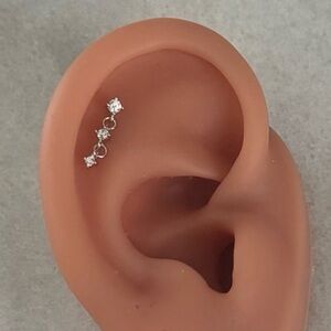 Sterling Silver Crystal Dangle Chain Cartilage Earring 

Brand New